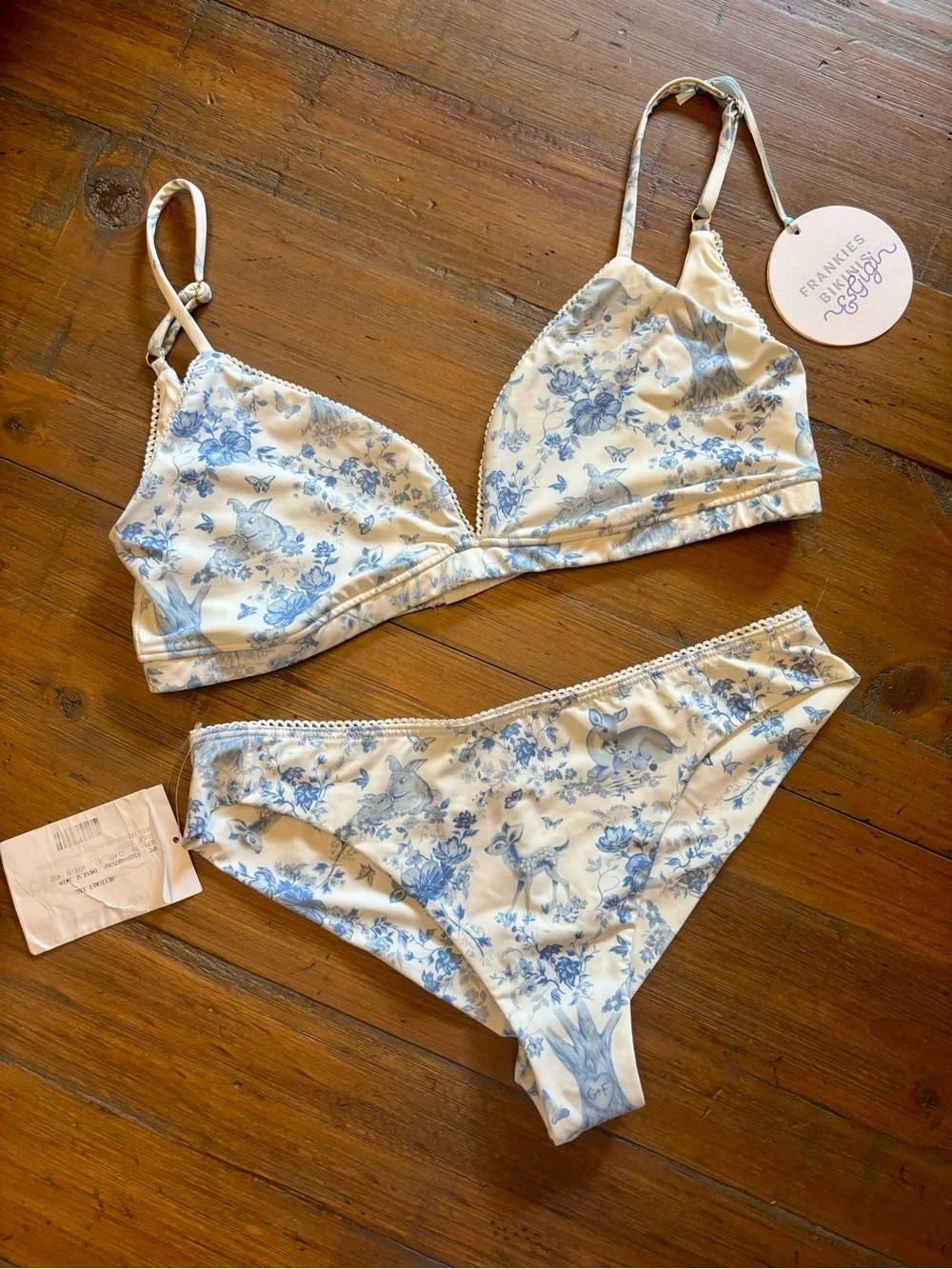 NWT Frankie’s bikinis x Gigi HADID blue toile fawn bikini set